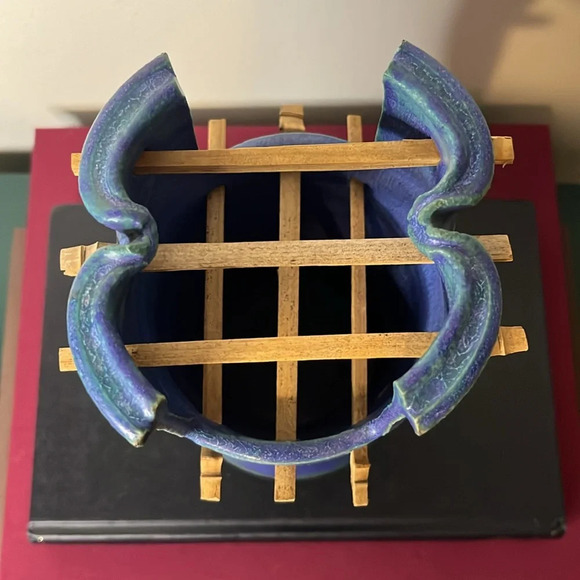 Handmade Blue Artisan Pottery Wooden Peg Flower Frog Utensil Holder Signed Vase - Picture 5 of 8